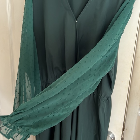 Shien Curve Dress. - Picture 3 of 3